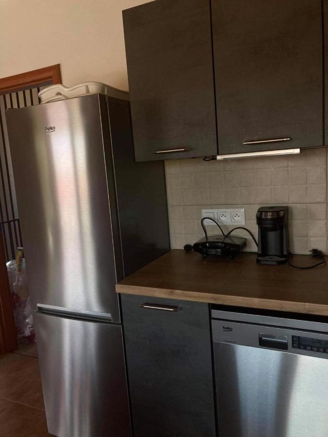 Prazdninovy Dum Na Palave S Vinnym Sklepem Milovice  Exterior photo