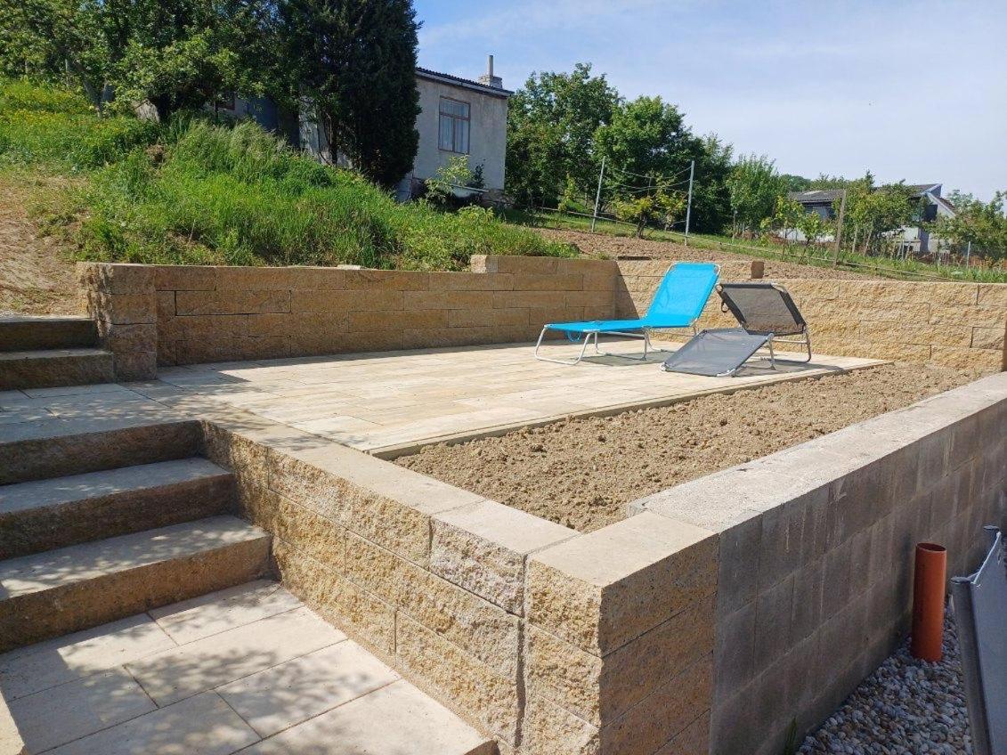 Prazdninovy Dum Na Palave S Vinnym Sklepem Milovice  Exterior photo